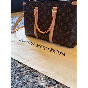 LOUIS VUITTON Monogram Soufflot MM
